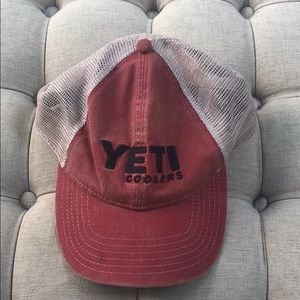 Yeti hat